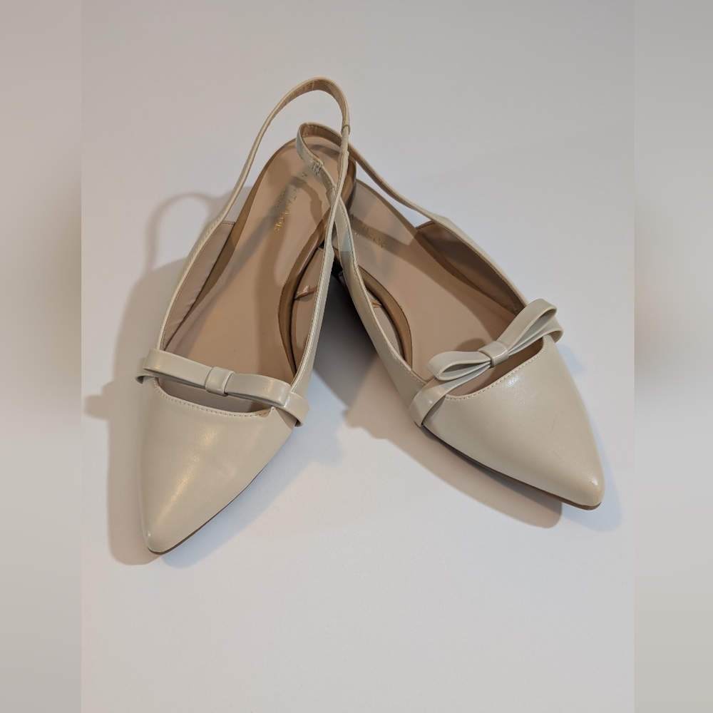 Ann Taylor Factory Women's Beige Slingback Pump Low Heel Flat 6.5 Bow